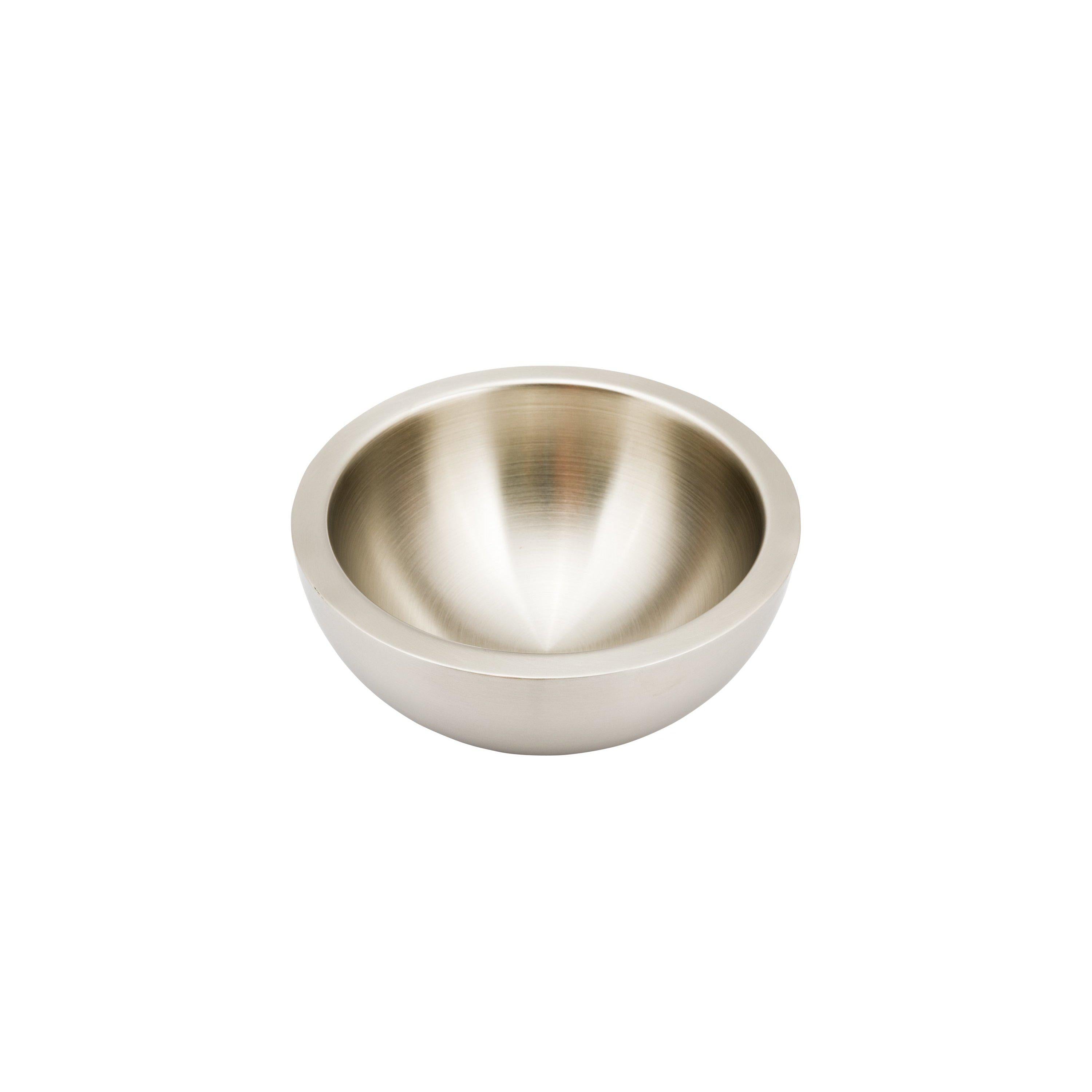 http://www.chefwareessentials.com/cdn/shop/products/insulated-ss-mixing-bowl-kitchen-utensils.jpg?v=1595611654